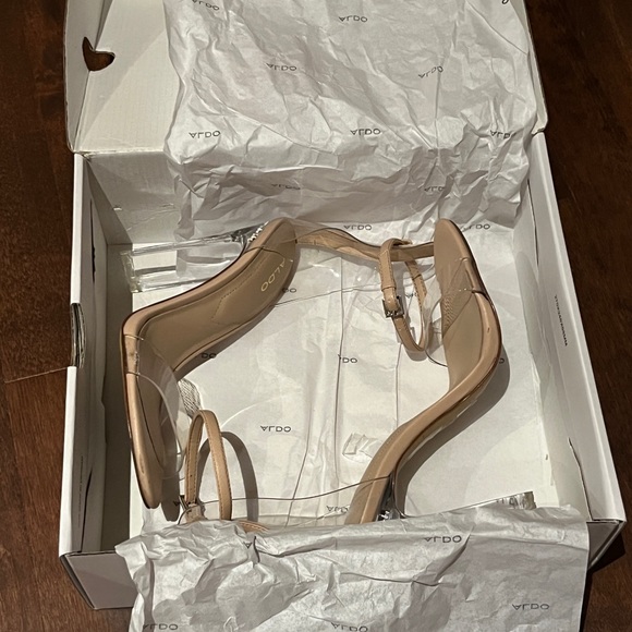 Aldo Nude Clear Heels - Picture 5 of 8